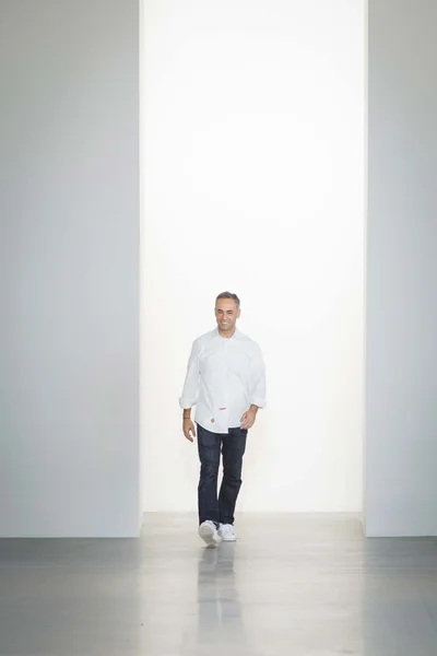 Look 39